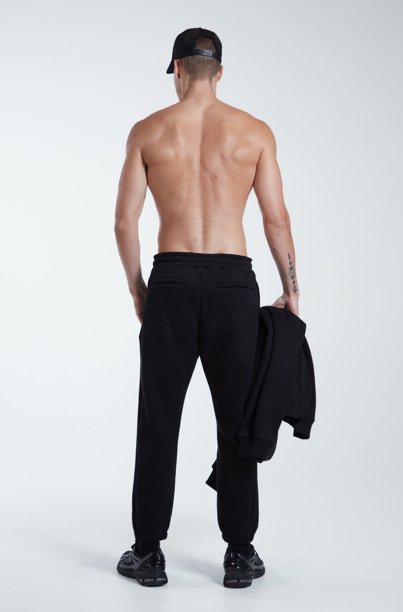 Black Staple Sweatpants for Comfort