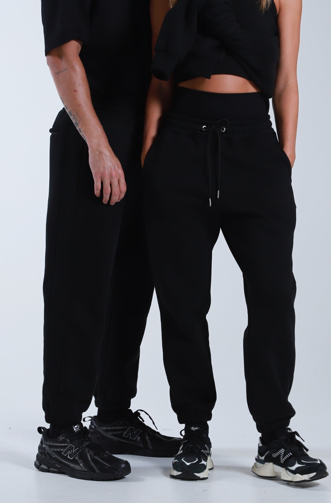 Black Staple Sweatpants for Comfort