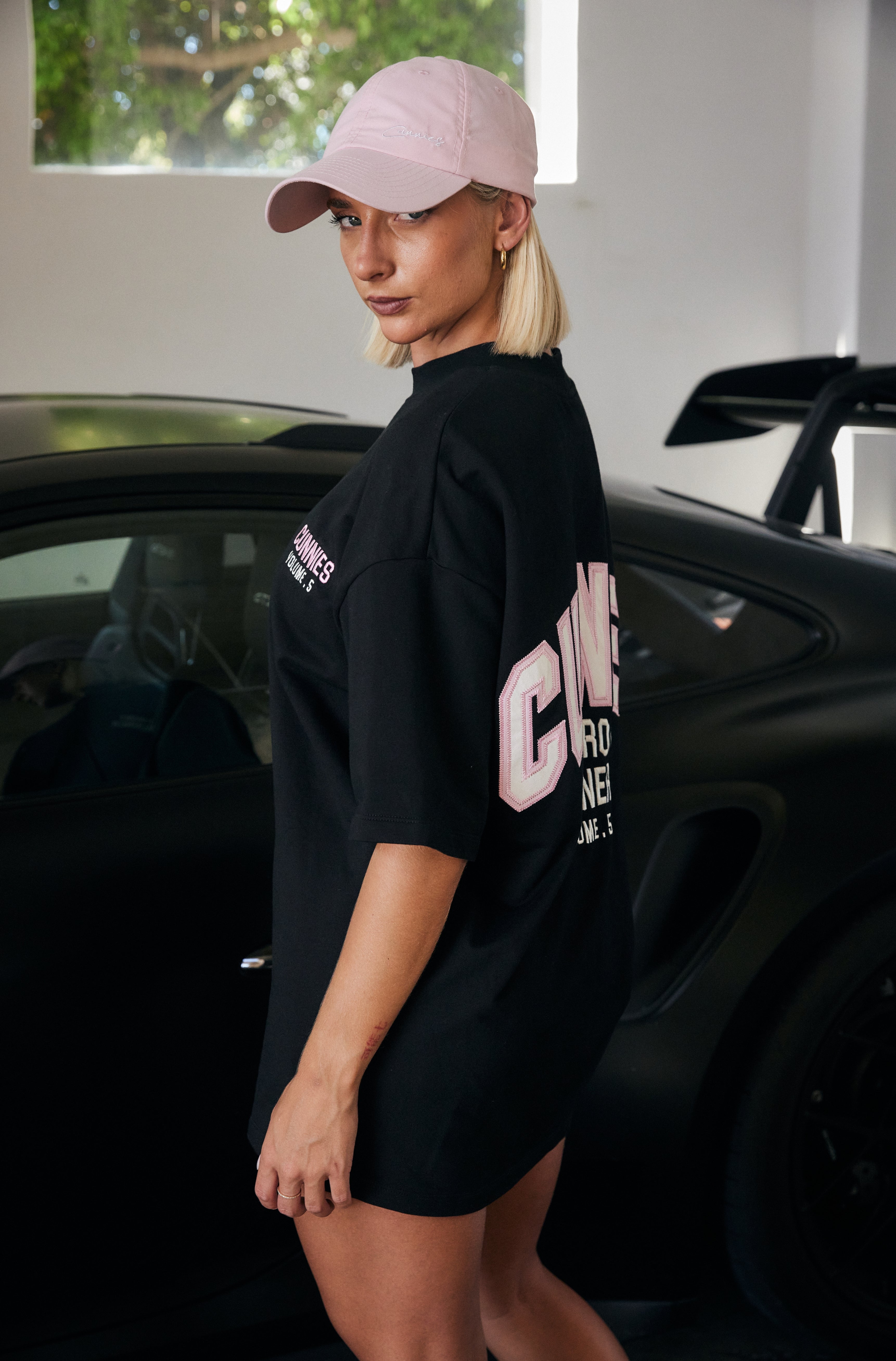 Black Sakura V5 Cunnies Tee