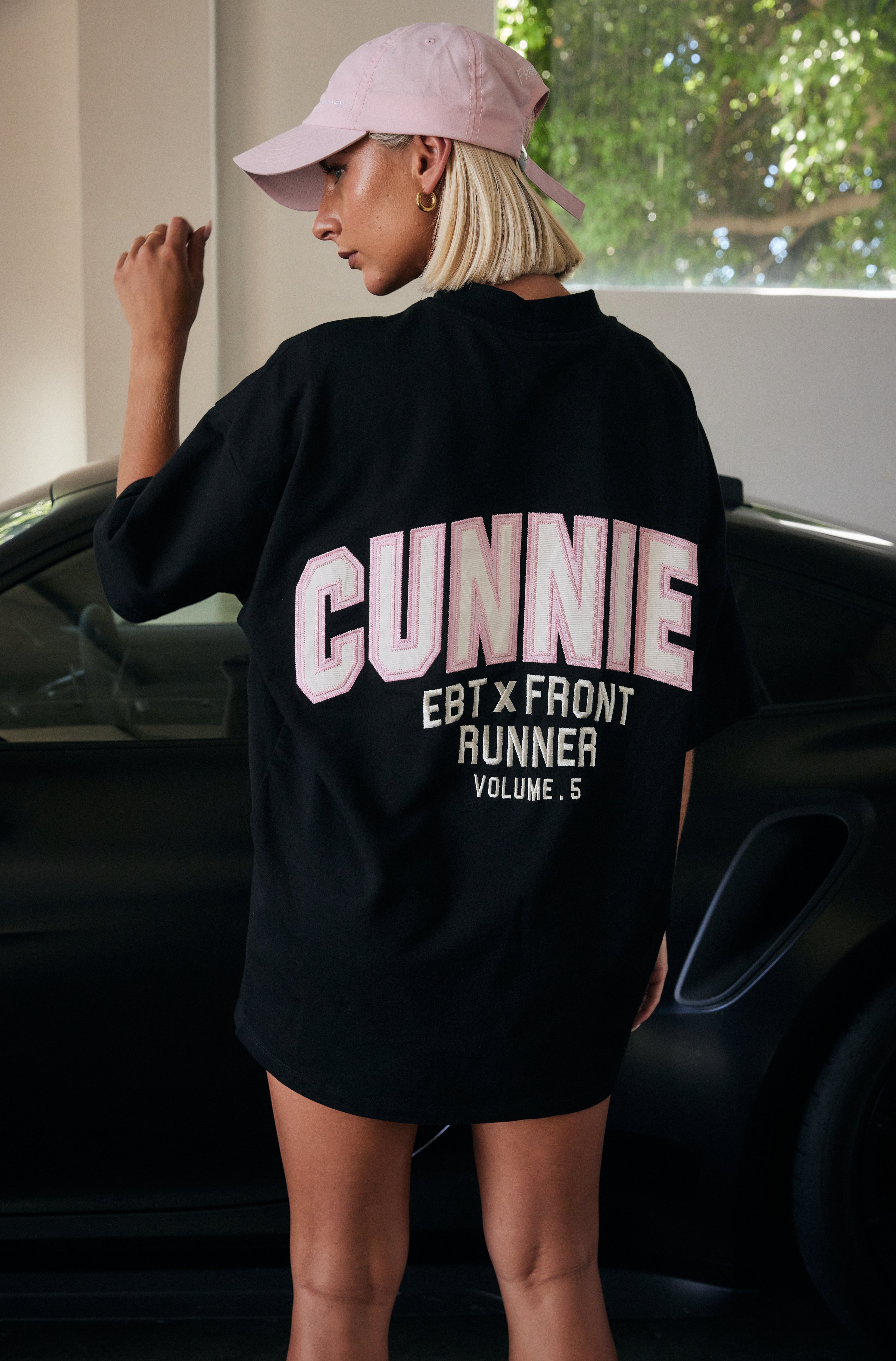 Black Sakura V5 Cunnies Tee